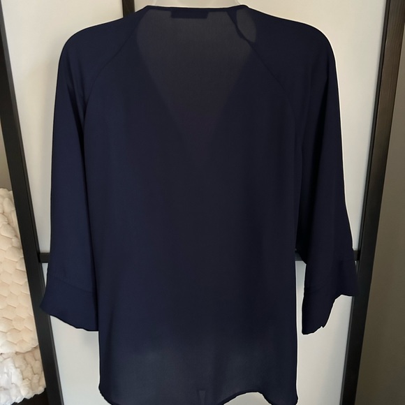 Krisa Relaxed Blue Wrap Top with Cuffed Sleeves - Picture 4 of 8